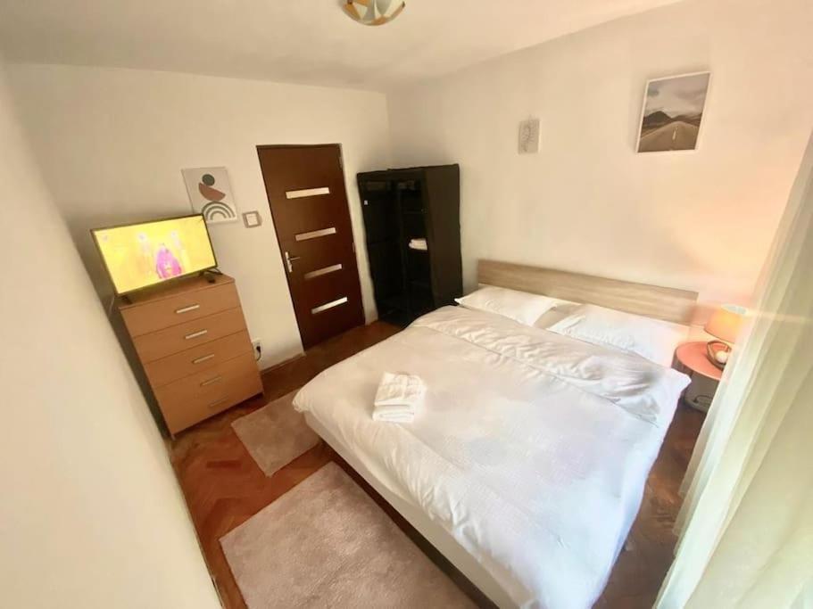 Apartament 2 Camere Oradea Exterior foto